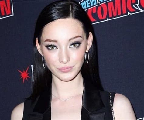 emma dumont|emma dumont personal life.